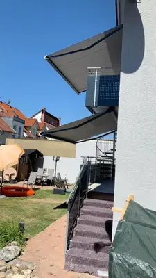 Das Gebäude in dem sich die Ferienwohnung befindet