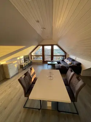 Ein Sitzbereich in der Unterkunft Ferienwohnung Panoramablick 1