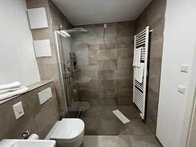 Ein Badezimmer in der Unterkunft URBAN SUITE - Gleis6