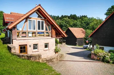 Das Gebäude in dem sich die Ferienwohnung befindet