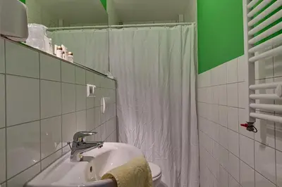 Ein Badezimmer in der Unterkunft Hotel Kleine Radlerherberge