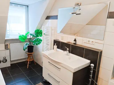 Ein Badezimmer in der Unterkunft ZEN Apartment 2 rooms Maisonette Bright and Spacious