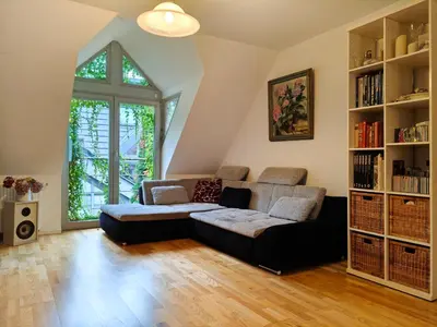 Ein Sitzbereich in der Unterkunft ZEN Apartment 2 rooms Maisonette Bright and Spacious