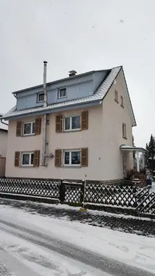 Das Gebäude in dem sich die Ferienwohnung befindet