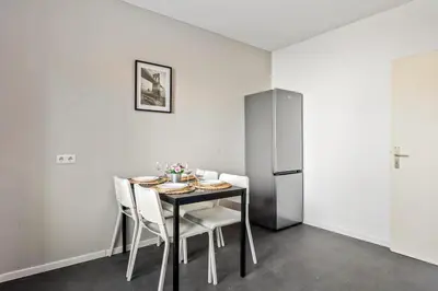 Küche/Küchenzeile in der Unterkunft BIR02 Wohnung mit Garten in Rüsselsheim!
