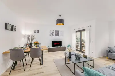 TV/Unterhaltungsangebot in der Unterkunft Amaela Design-Wohnung, SAP, Parkplatz, Balkon, NEU