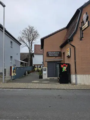 Das Gebäude in dem sich die Pension befindet