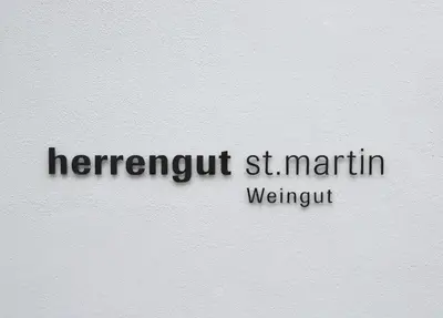 Ein Zertifikat, Auszeichnung, Logo oder anderes Dokument, das in der Unterkunft Consulat des Weins ausgestellt ist