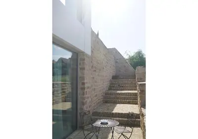 Ein Balkon oder eine Terrasse in der Unterkunft Modernes Apartment in den Weinbergen der Pfalz
