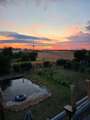 Blick auf den Sonnenuntergang/Sonnenaufgang von der Ferienwohnung aus oder aus der Nähe
