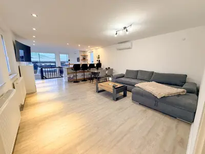 Ein Sitzbereich in der Unterkunft Modernes Haus direkt am Rhein