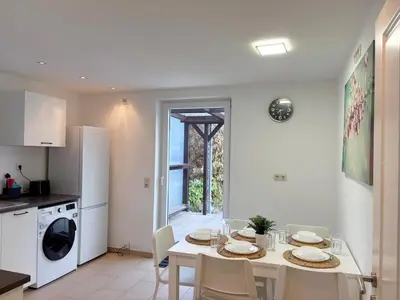 Küche/Küchenzeile in der Unterkunft GU02 Wohnung mit Terrasse in Griesheim!