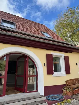Das Gebäude in dem sich die Ferienwohnung befindet