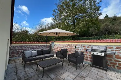 Ein für Gäste verfügbarer Grill in der Ferienwohnung