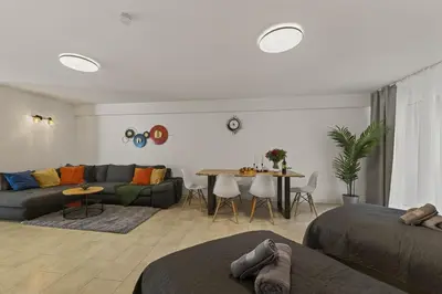 Ein Sitzbereich in der Unterkunft Großes 3-Zimmer Apartment in Bretten für bis zu 7 Personen , Parkplatz
