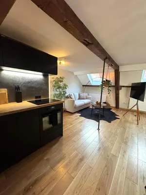 Ein Sitzbereich in der Unterkunft WeinZeit23 - Premium Auszeit im Weingut Weegmüller