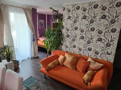 Ein Sitzbereich in der Unterkunft Ferienwohnung Nähe Flughafen