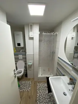 Ein Badezimmer in der Unterkunft Quiet 2 bedroom apartment - ruhige 2 Zimmer Wohnung
