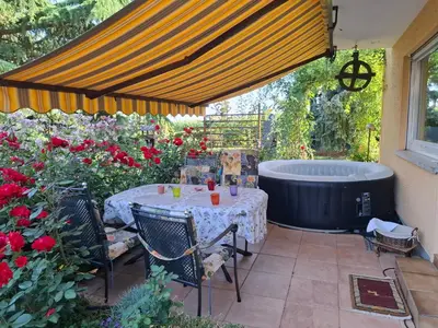 Ein Garten an der Unterkunft Sonnenhof