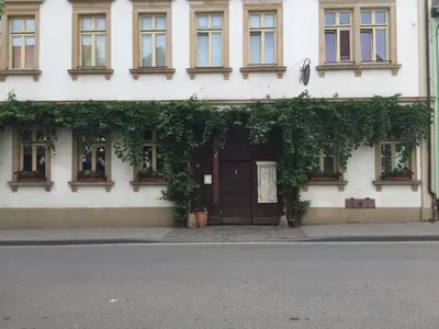 Das Gebäude in dem sich das Bed & Breakfast befindet