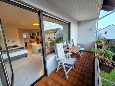 Ein Balkon oder eine Terrasse in der Unterkunft Geräumige Wohnung mit 4 Betten und Balkon
