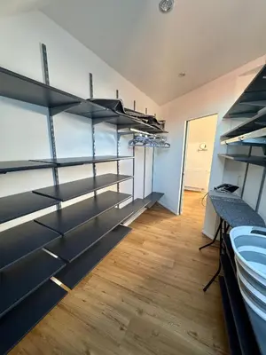Ein Etagenbett oder Etagenbetten in einem Zimmer der Unterkunft Ruhige Wohnung - ideal für Urlaub und Business