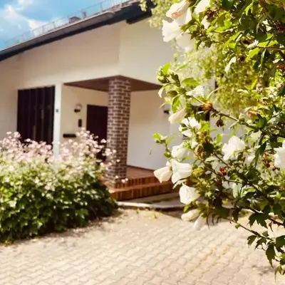 Odw homes - Large country house with three apartments and garden