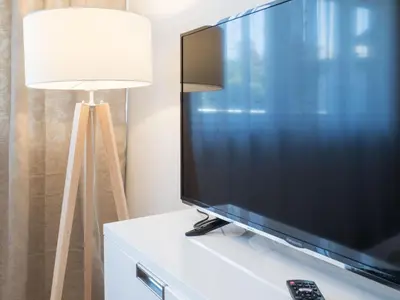 TV/Unterhaltungsangebot in der Unterkunft Apartment Wohnung in Lerchenberg mit Großer Terrasse by Interhome