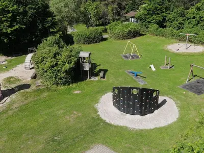 Ein Garten an der Unterkunft Holiday Home Haus Winnetou by Interhome