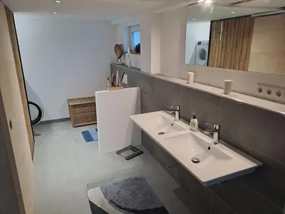 Ein Badezimmer in der Unterkunft Apartment Schmuckstück by Interhome