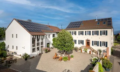 Das Gebäude in dem sich die Ferienwohnung befindet