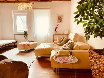 Ein Sitzbereich in der Unterkunft Odw Homes - Charming Home in Gorxheimertal