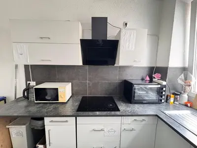 Küche/Küchenzeile in der Unterkunft Lise Zimmer Zentral Bequem