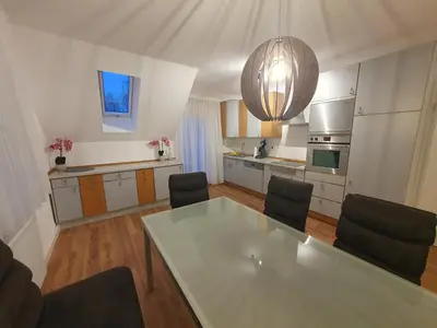 Küche/Küchenzeile in der Unterkunft 3-Zimmer-Wohnung, Küche, Bad nähe Bahnhof Mühlacker