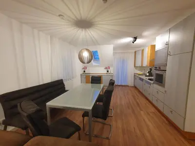 Küche/Küchenzeile in der Unterkunft 3-Zimmer-Wohnung, Küche, Bad nähe Bahnhof Mühlacker