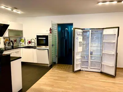 Küche/Küchenzeile in der Unterkunft AG Deluxe Ferienwohnung in Kornwestheim