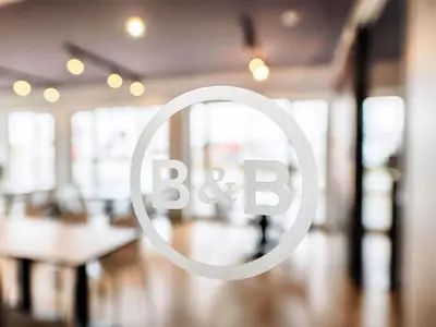 Ein Zertifikat, Auszeichnung, Logo oder anderes Dokument, das in der Unterkunft B&B HOTEL Wertheim ausgestellt ist