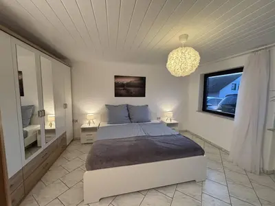 Ein Bett oder Betten in einem Zimmer der Unterkunft Cozy & Modern Apt. Between Karlsruhe & Pforzheim