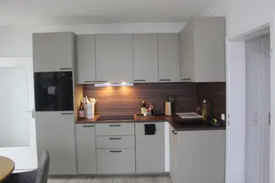 Küche/Küchenzeile in der Unterkunft Wunderschöne 3-Zimmer Hilton Appartment Style - Ideal For Business and Family Trips - Near Frankfurt & Darmstadt