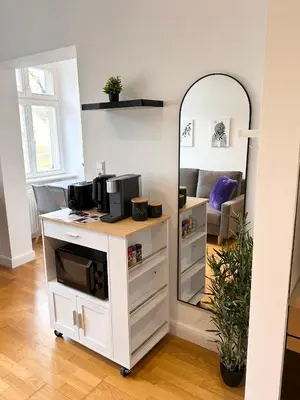 Küche/Küchenzeile in der Unterkunft BELLA - Business&Family Ap 9, 100m zum Konzerteingang Schloß, Parkplatz, SmartTV, Netflix, Waschmaschine, 24h Checkin, 35qm