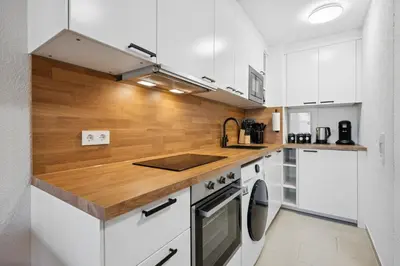 Küche/Küchenzeile in der Unterkunft F&D Studio Apartment mit Parkplatz
