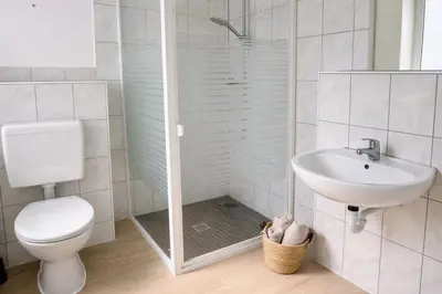 Ein Badezimmer in der Unterkunft Monteur- und Ferienunterkunft Waghäusel