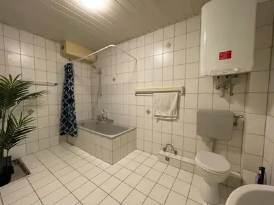 Ein Badezimmer in der Unterkunft Wohnung 4 Eppertshausen