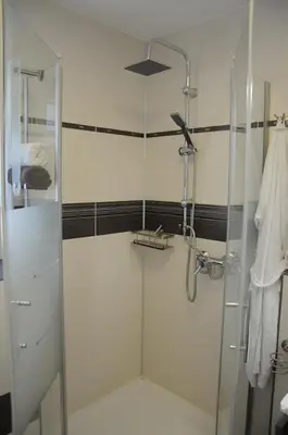 Ein Badezimmer in der Unterkunft Pension Dietrich