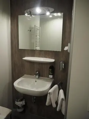 Ein Badezimmer in der Unterkunft Naturparkhotel & Landgasthof Stromberg