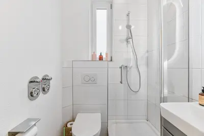 Ein Badezimmer in der Unterkunft WHONAP - NØMY I Küche I Zentral I Balkon I Business