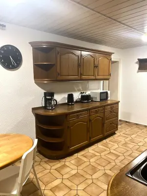 Küche/Küchenzeile in der Unterkunft bookandstay24 Groß-Zimmern 2 Zimmerwohnung mit Küche und Terrasse bei Darmstadt, Frankfurt, RheinMain Gebiet