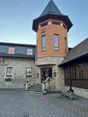 Das Gebäude in dem sich das Hotel befindet