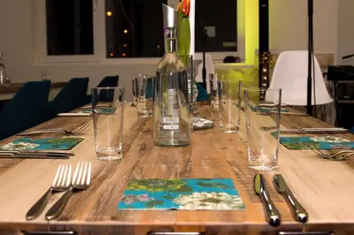 Ein Restaurant oder anderes Speiselokal in der Unterkunft Hotel Arts