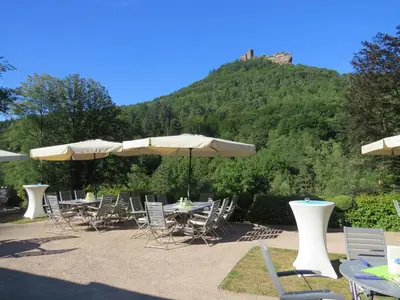 Ein allgemeiner Bergblick oder ein Berglick von des Hotels aus